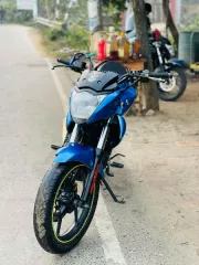 Suzuki Gixxer Dual Disc Dual Tone